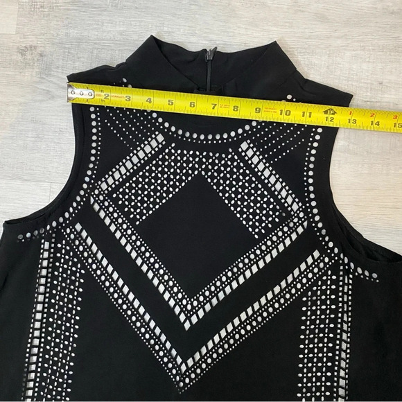 Cartise M Black High Neck Tank Top with Cut Out Design - Picture 12 of 16